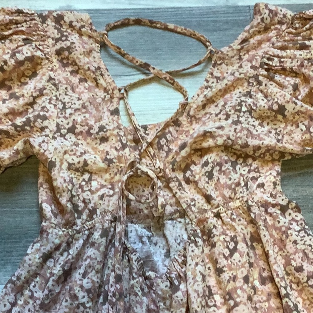 Floral Puff Sleeve Mini Dress - Picture 7 of 9